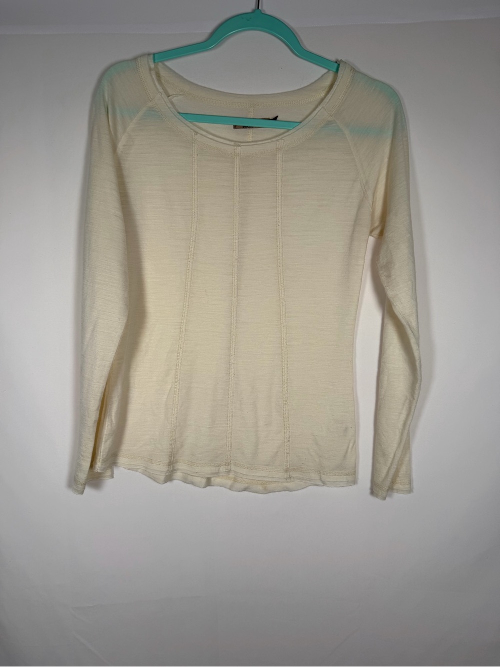 Prana Cream Chrissa Top - Long-Sleeve - Lightweight acrylic and wool blend